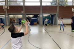Handballtraining:  Passen und Fangen